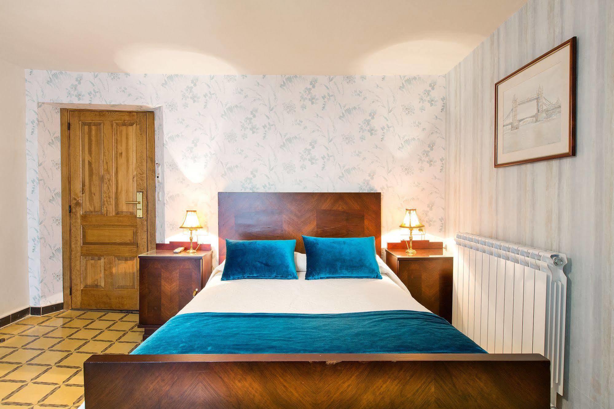 Hotel Villa San Jorge Azanuy Ngoại thất bức ảnh